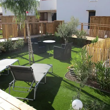 Prázdninový dům 64M With Terracegarden - Shared Pool Vias